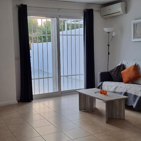 Immaculate And Modern 1 Bedroomed Apartment Denia Exterior foto